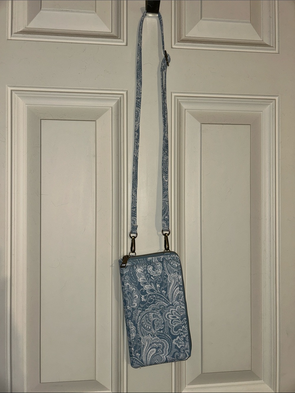 Blue Paisley Crossbody Bag - Women's Shoulder Purse